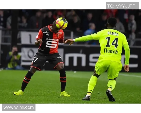 足坛后卫球星风采：他们如何成为防线上的无畏铁卫与战术核心