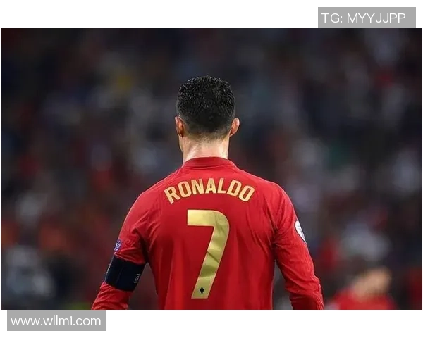 世界杯足球明星高清海报集展现顶级球员风采与荣耀时刻